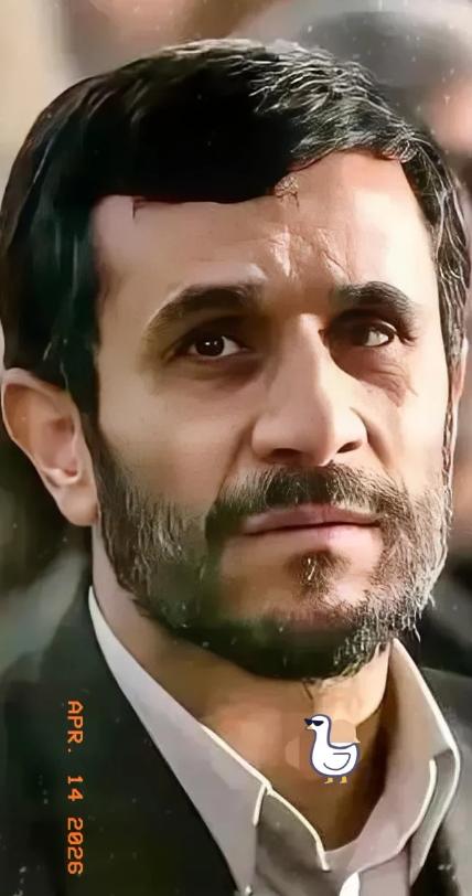 伊朗传来新消息！
2026年4月15日，伊朗扔出了一颗让全世界都傻眼的“精神核弹