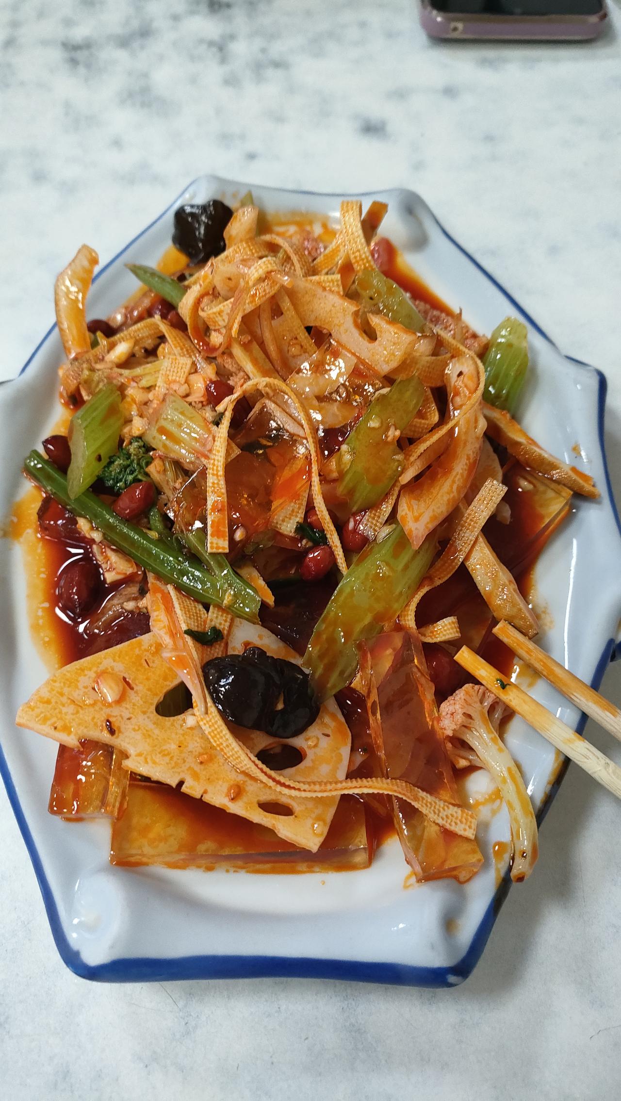 突然发现空调原来是可以制热的！今年的秋裤没有出场机会来了，因为棉衣提前出战，但当