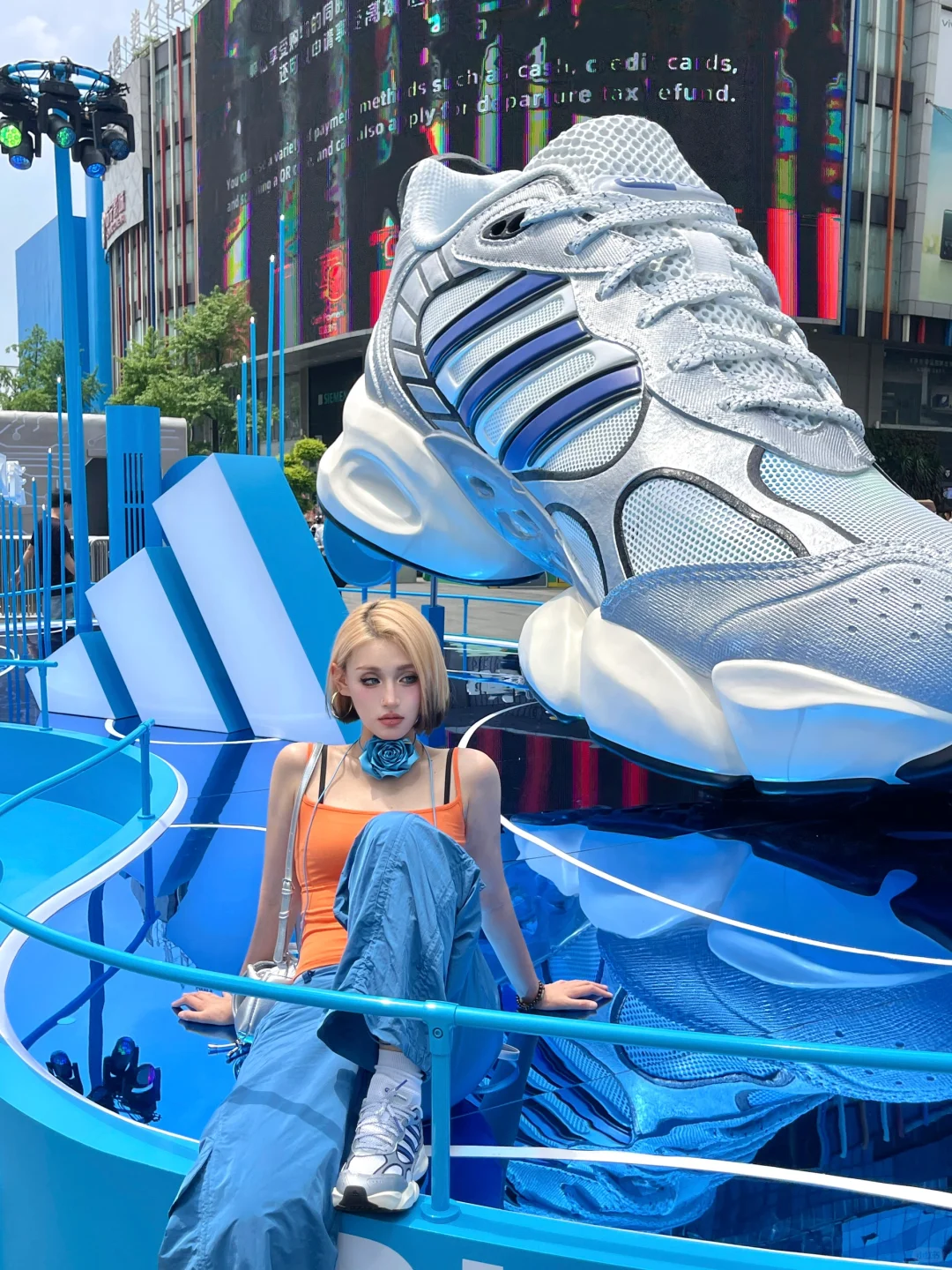 去成都adidas巨型清风鞋打卡啦