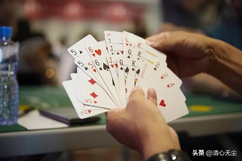 我看到现在好多朋友喜欢掼蛋，看看其实也比较有意思，掼蛋从哪里发明的，大家这么热爱