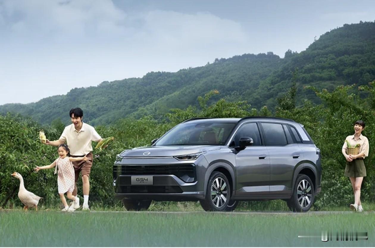 50万预算买车，选择还挺多。要是想买纯电SUV，蔚来ES8空间宽敞，换电快如魔术