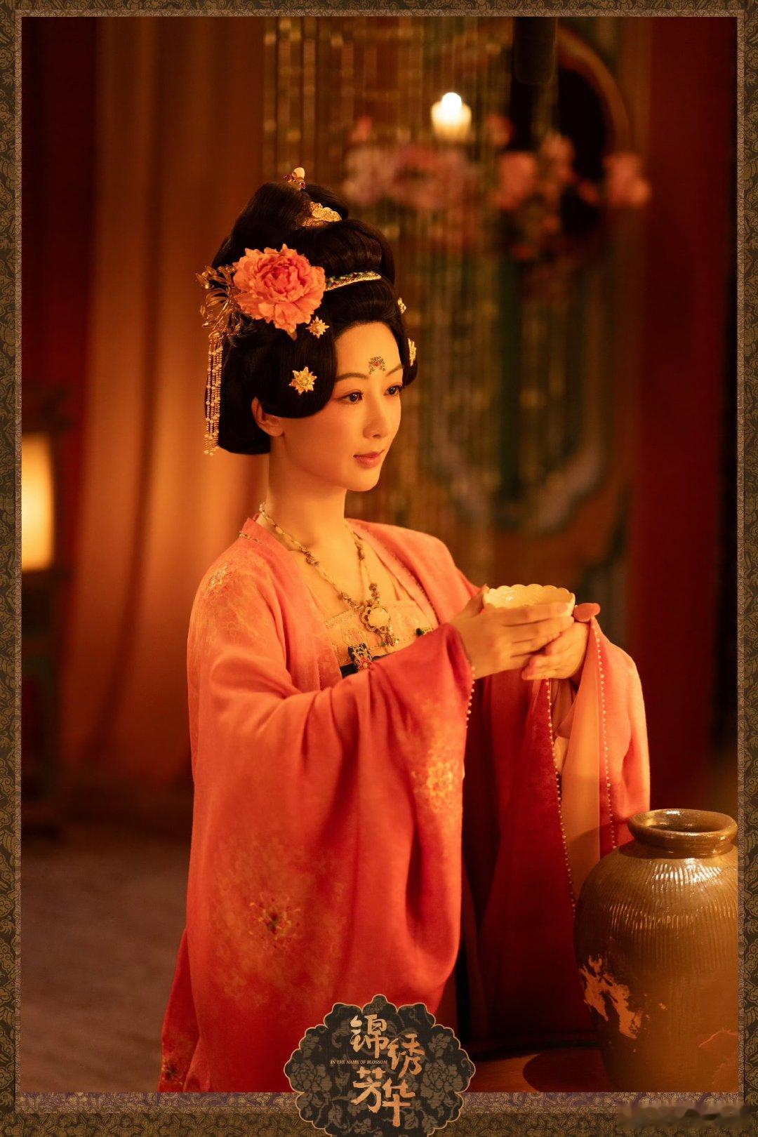 杨紫腾讯芒果爱奇艺的剧都获得提名 杨紫三个平台的剧都获得提名 杨紫三大平台的剧都