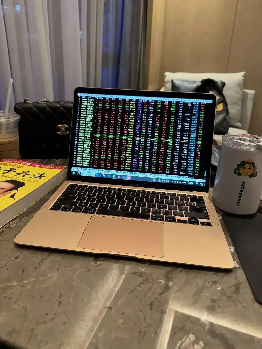 IP经济概念股再度拉升！创源股份盘中20CM涨停，泡泡玛特市值一度突破3600亿