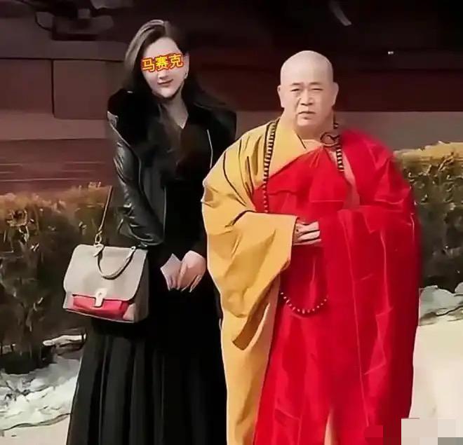 和尚被判廿四年，
涉案金额过亿元。
被开光人知多少，
每人分到几多钱。
遁入空门
