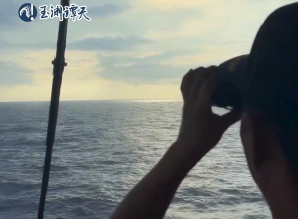 日本人动手了！中国东巡台岛第三天，日本军机连续两次抵近侦察，挑衅意味十足！
 
