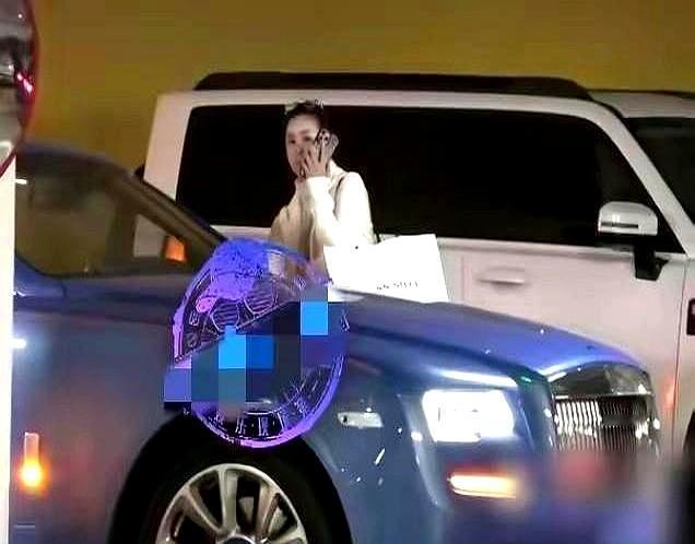 王雷和李小萌没爆过瓜，但生活早就悄悄上了热搜。
他们的富裕并非来自流量炒作，而