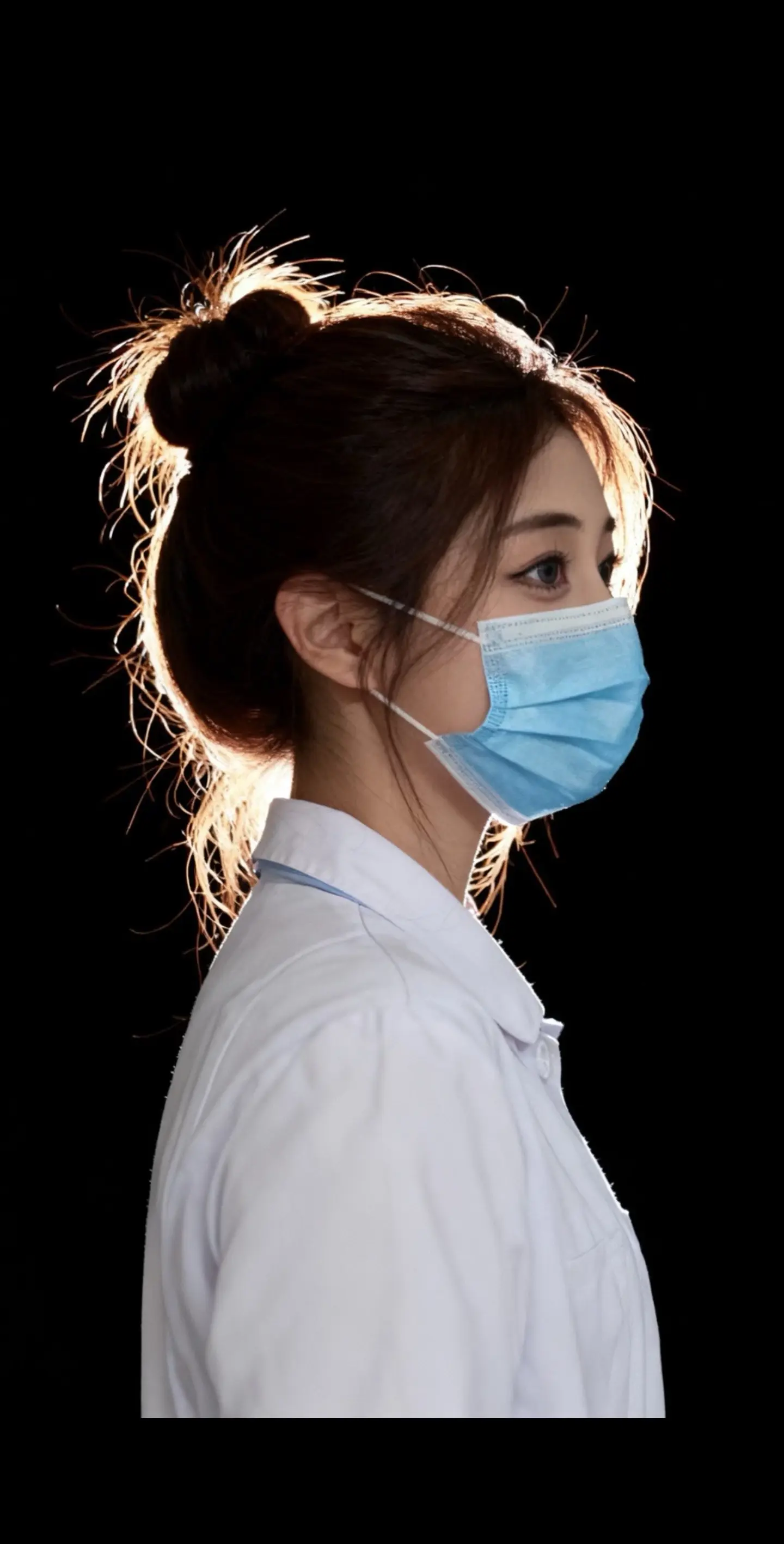 我们可不是娇滴滴的女孩子，我们是披荆斩棘的女战士