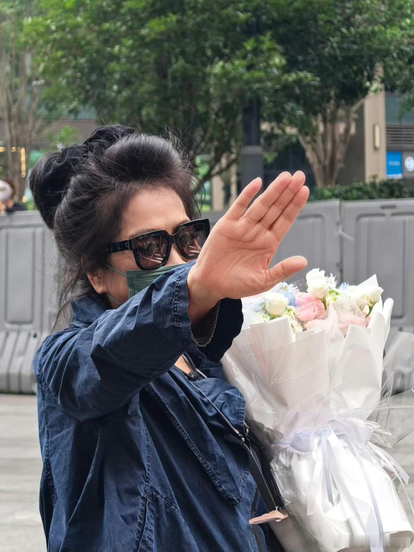 齐豫歌手唱亲爱的你啊歌手2026顶级的演唱从不用刻意煽情，齐豫仅凭嗓音，就让亲爱