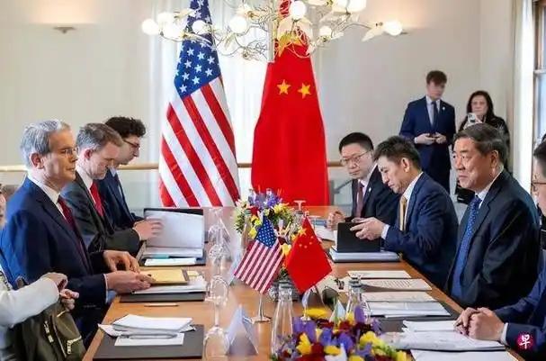 [月亮]中国一旦开始反击，那就代表着世界上最举足轻重的两个国家开始正面对抗！那就