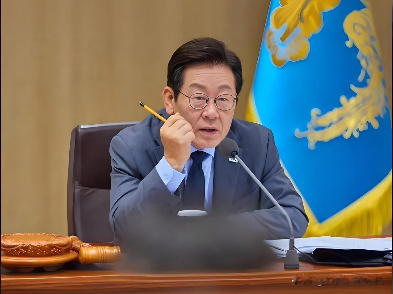 韩国总统首次出席李舜臣诞辰纪念，李在明高调致敬抗日名将，喊话全国团结共渡难关
