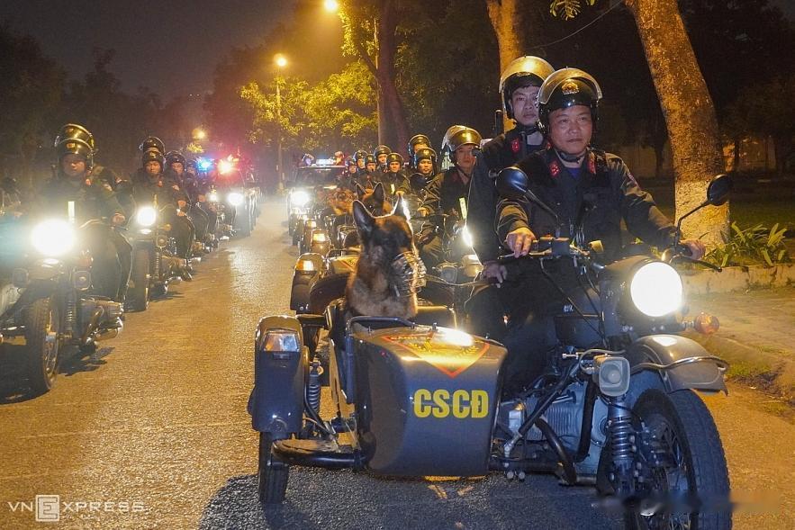 越南机动警察的三轮摩托车