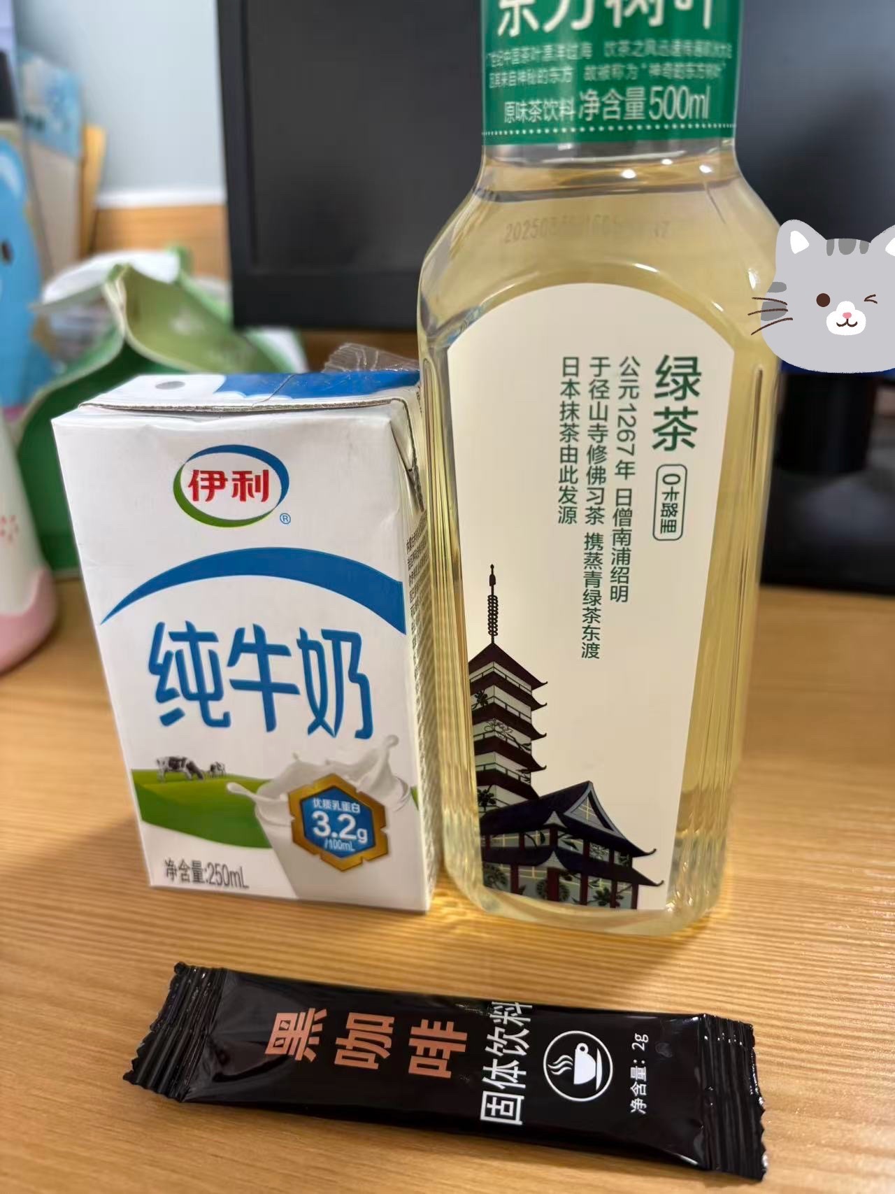 高考后人生自定义 回望高考，已是数年过往。走出校园、步入社会，也恰好整整一年。曾