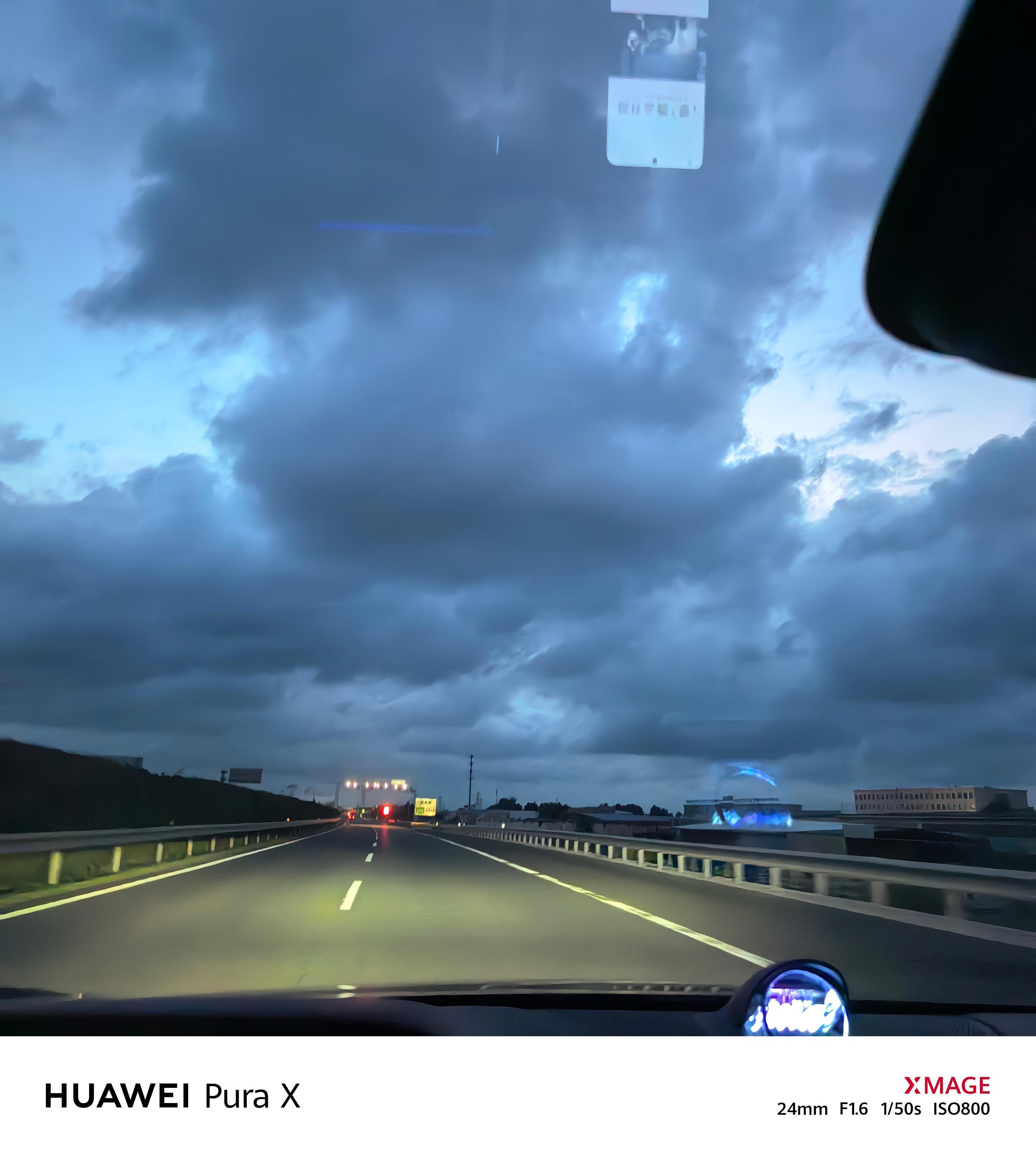 享界s9鸿蒙智行小卧铺 吹爆s9的后排跑个小长途，今天有司机开车[旺柴]节奏打的