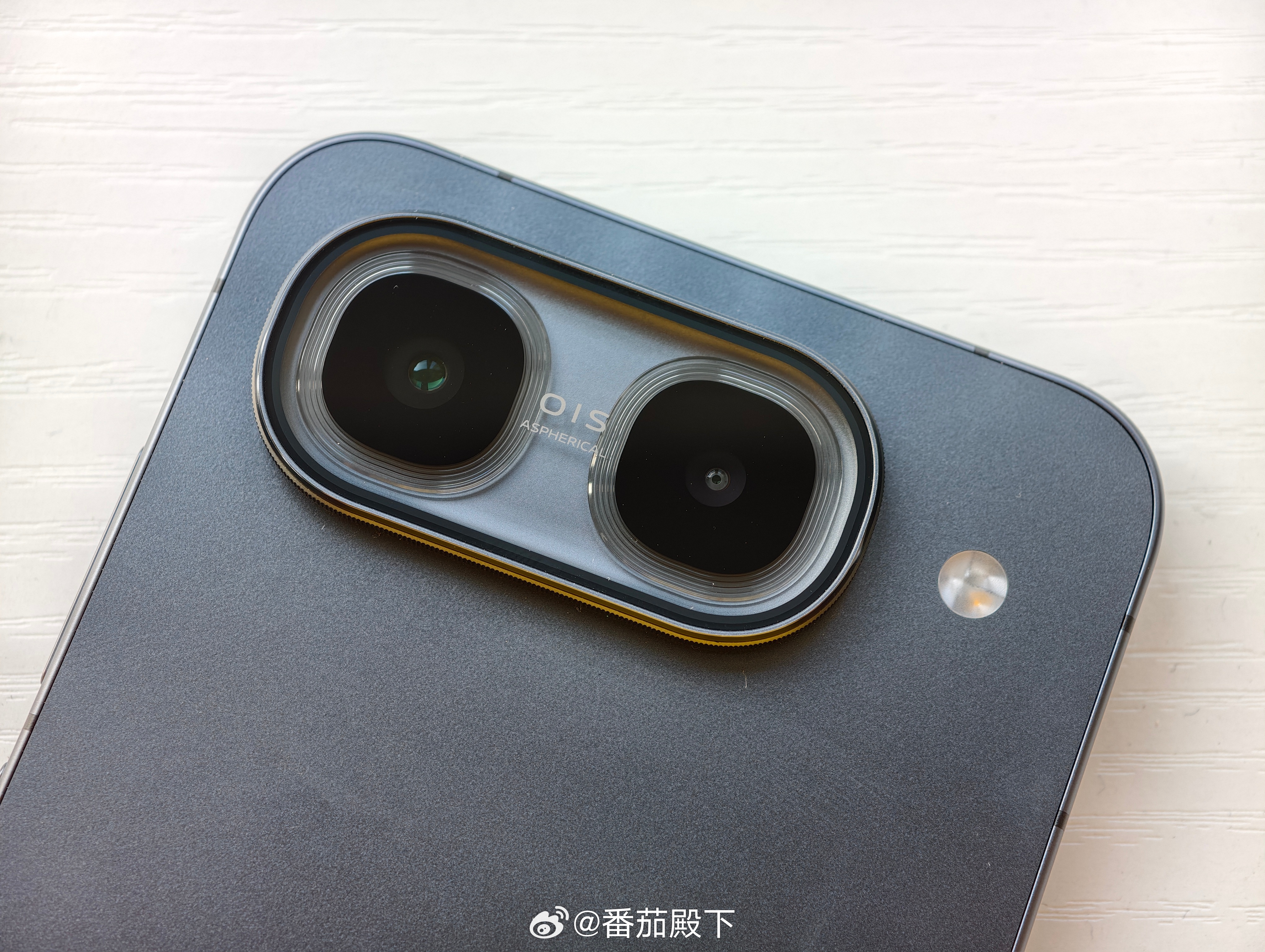 不认识这款iQOO手机的都fake数码粉。iQOO Neo 11至尊版！不知道处