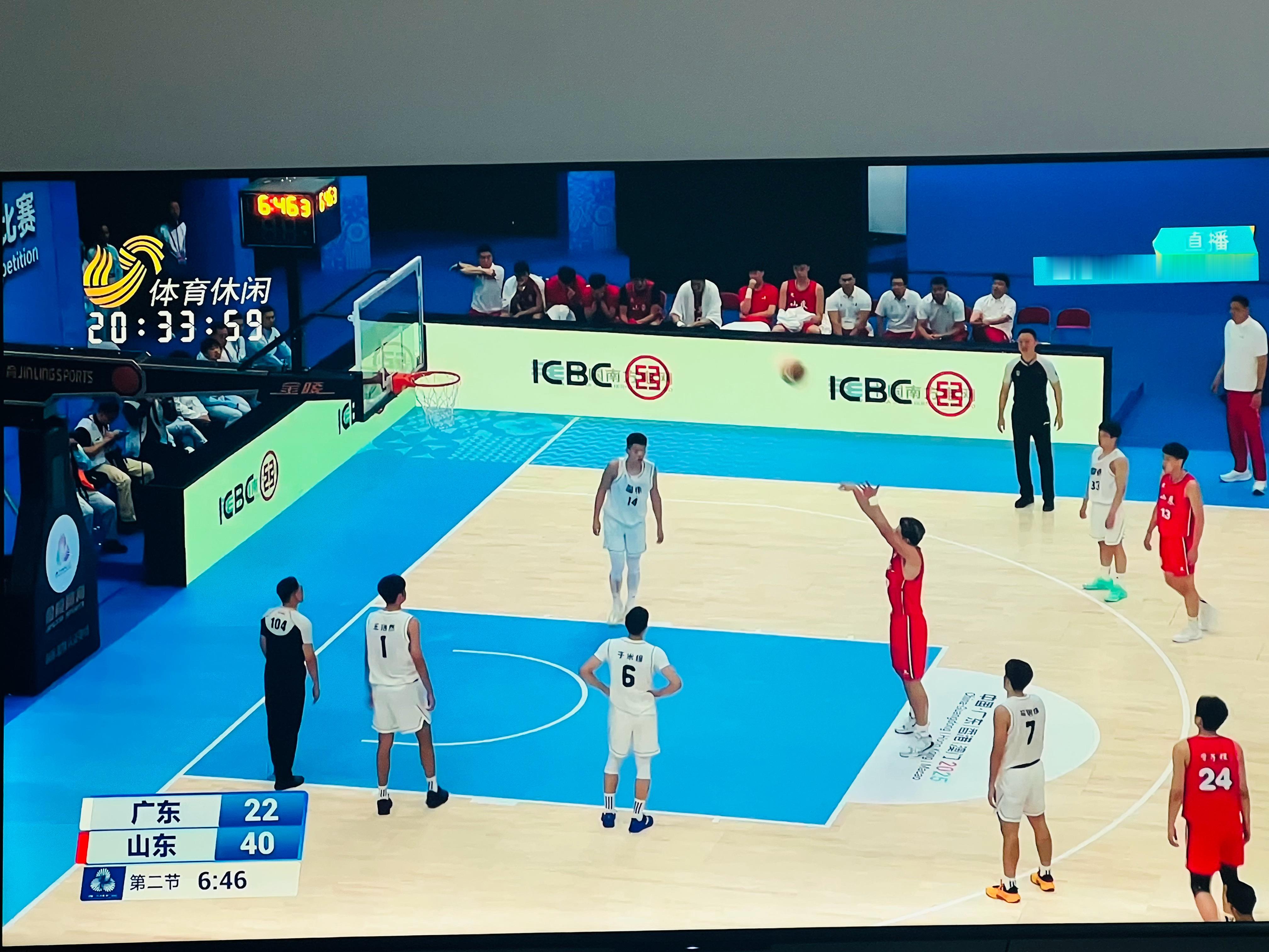 我挺喜欢这个山东U22男篮的曲笑宇，杀伤力可以的。 