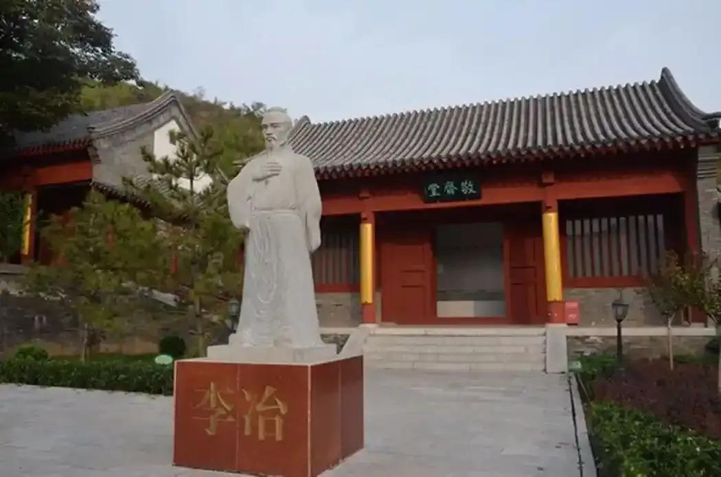 和唐高宗撞名是什么体验？这位数学家直接改了名，却在历史长河里撞出了耀眼火花！他就