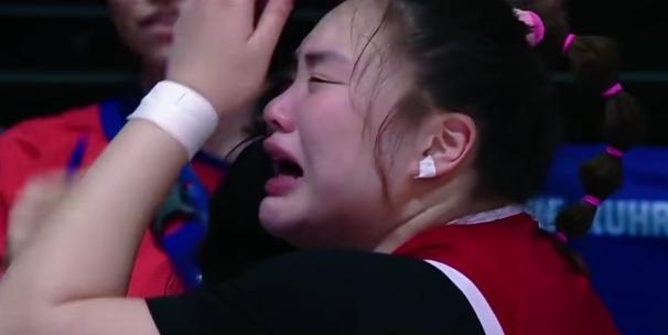 遗憾！刘禹彤无奈落选世界杯，她用尽全力证明自己，却在最后一刻遗憾出局。
 
她强