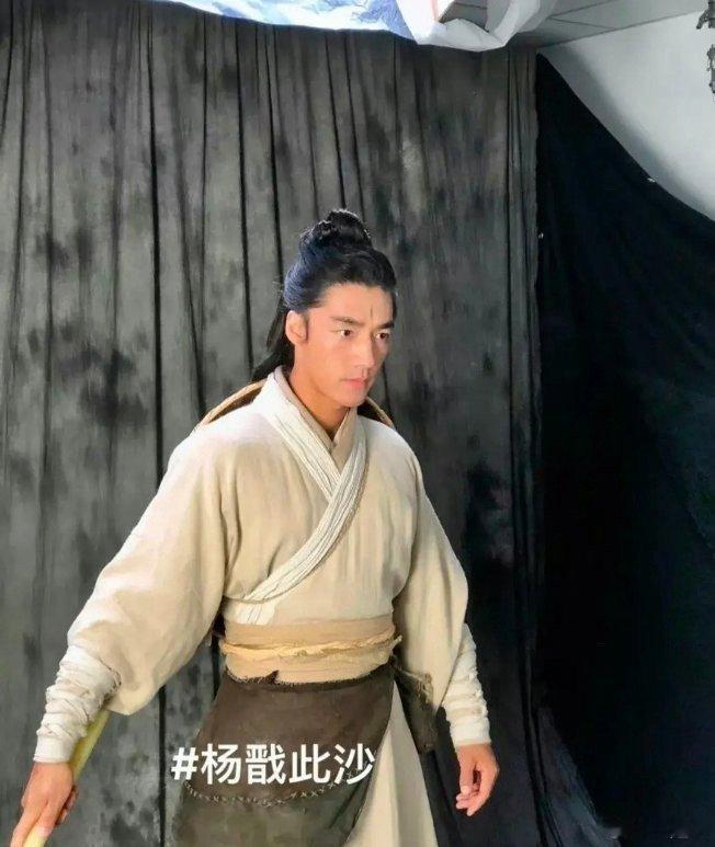 原来《封神》不止质子团竞争压力大，杨戬的竞争压力也好大，幸好最后定的是此沙…… 