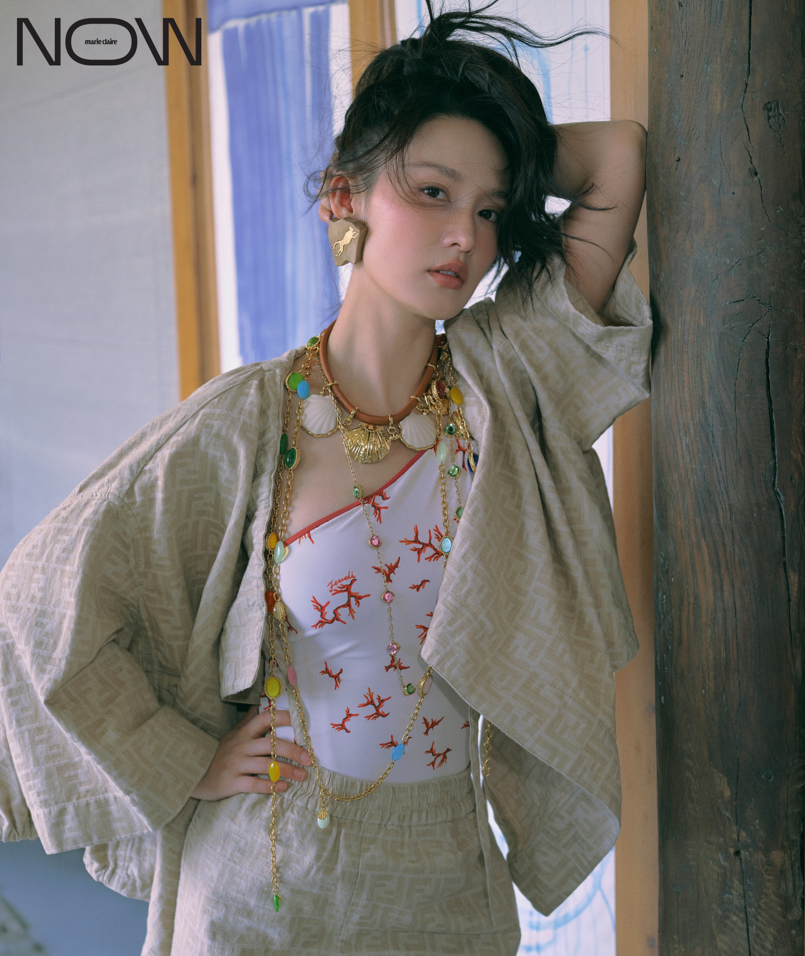 李沁最新《marie claire NOW》夏季刊封面 夏日气息扑面而来🌸李沁