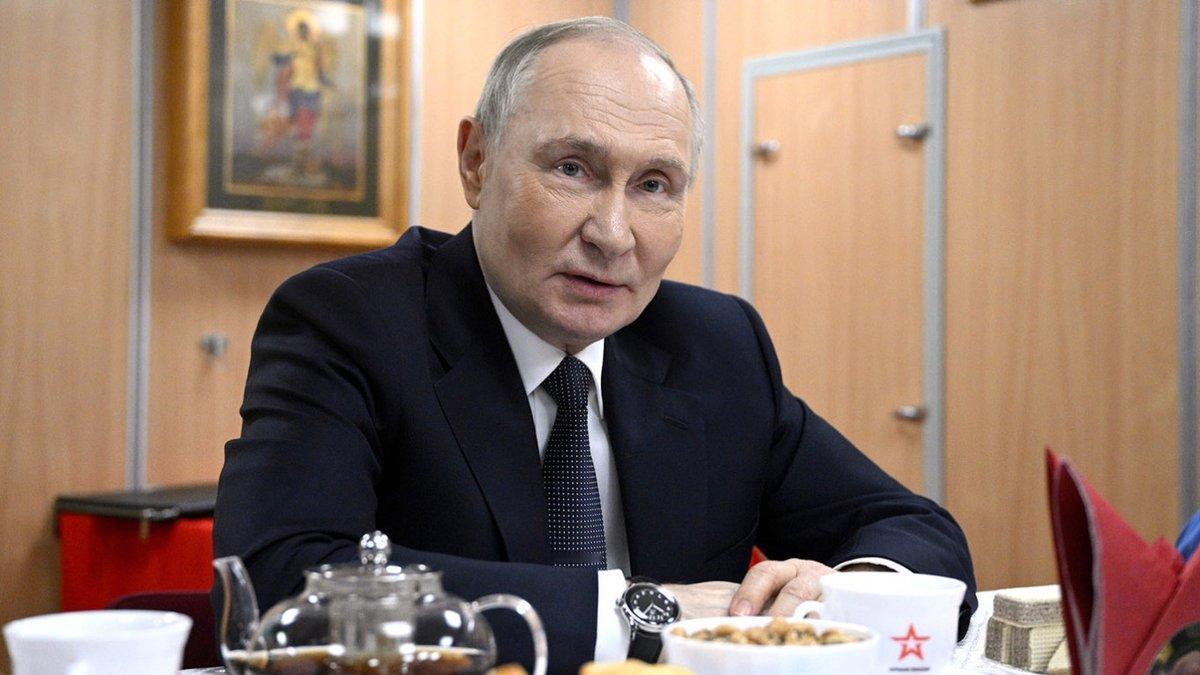 《克里姆林宫摆好了餐桌——却把刀藏在桌下》
莫斯科说，它希望搞出一份“能惠及数代