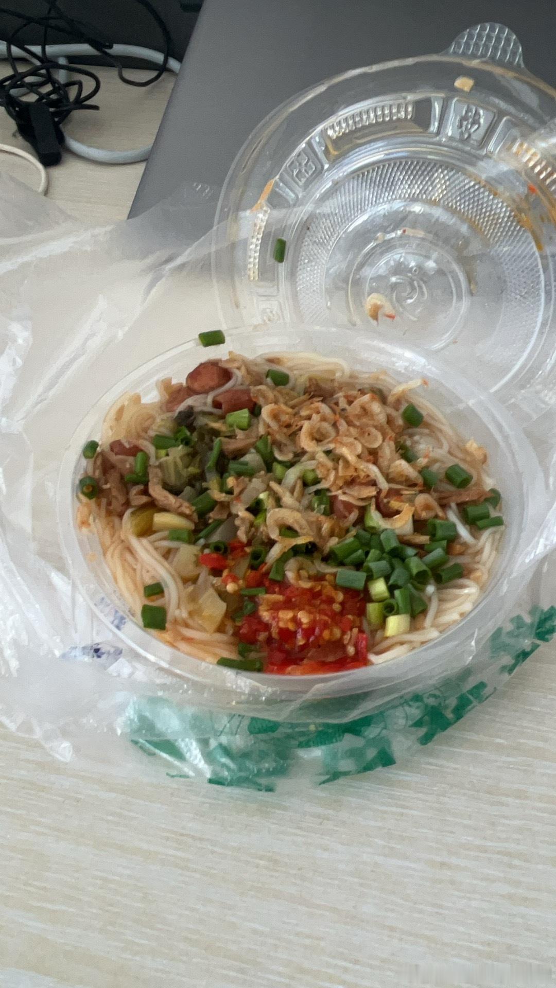 早上简简单单吃个粉，巴适得很