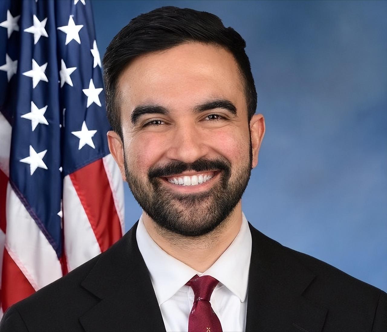 纽约要变天？特朗普直接放狠话了！

“如果那个‘共产主义者’赢了纽约市长，我就一