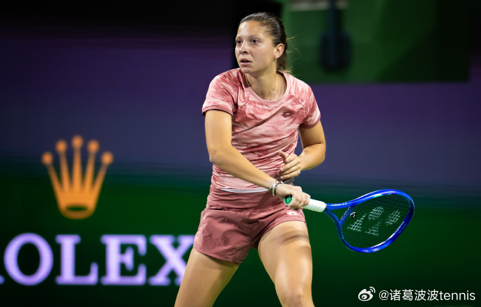 WTA1000印第安维尔斯站首轮，先下一盘的布雷迪迎来巨大挫折，布拉迪次盘3-2