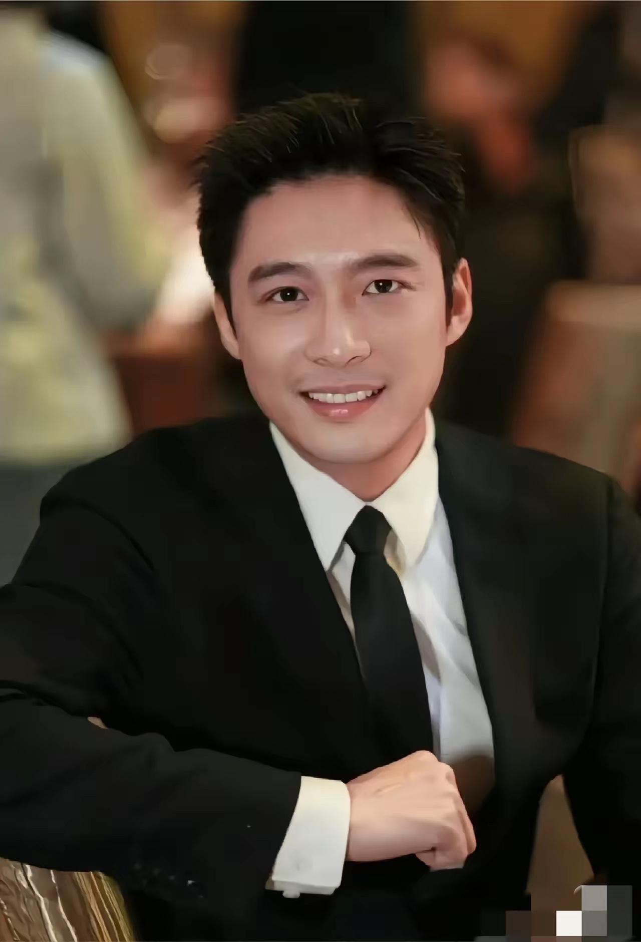 我有种预感！估计霍启山很难再结婚了。不是因为他不想结，也不是因为家里反对，而是因