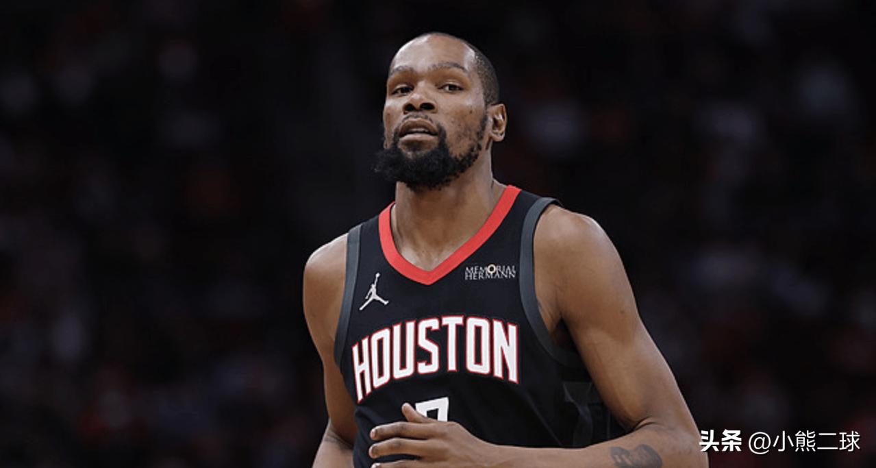 谁能在生涯结束时拿到最多40+？詹姆斯79次、库里75次、杜兰特74次

今日火