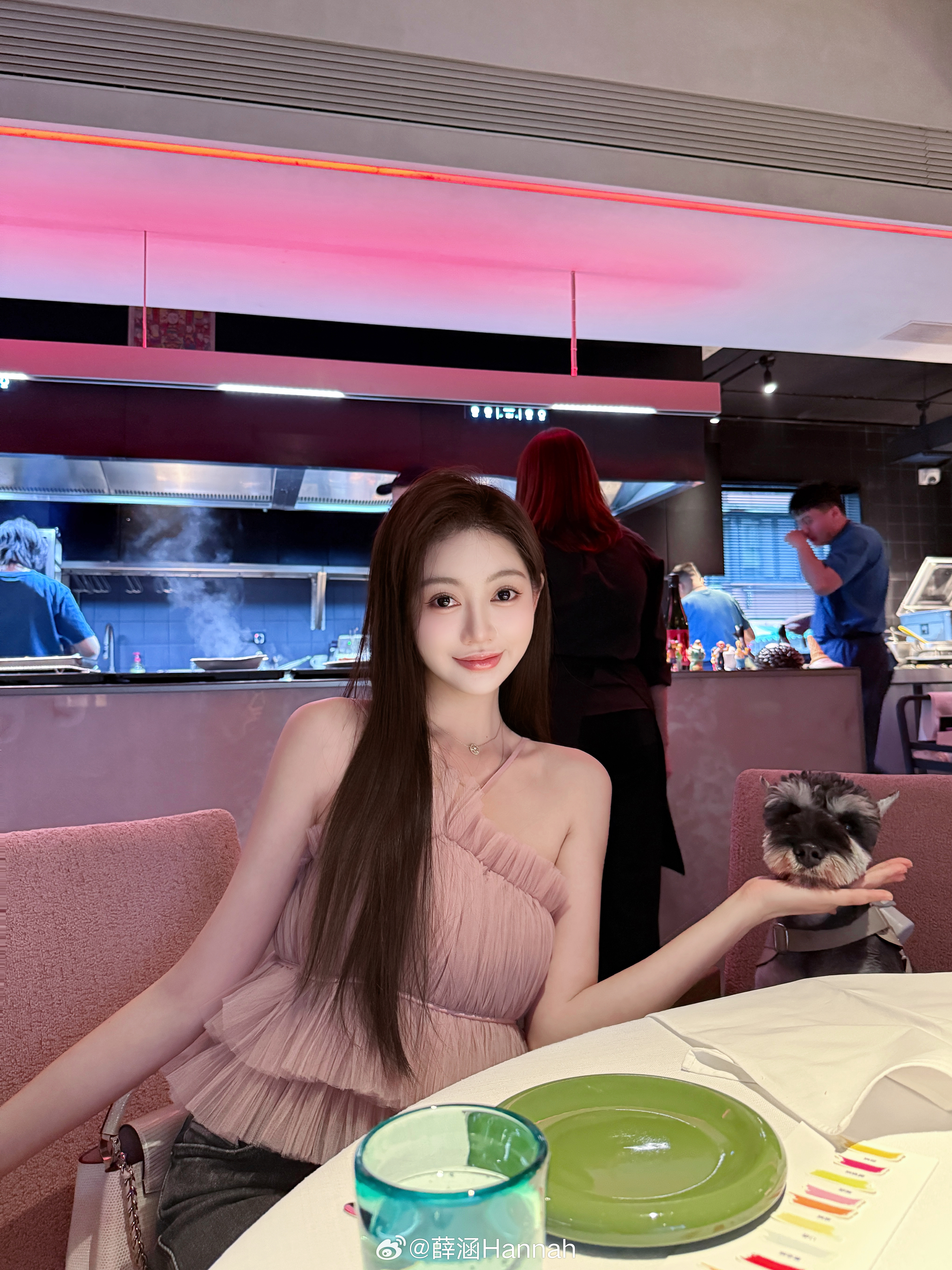下次见面要听你讲开心的事🥂 ​​​