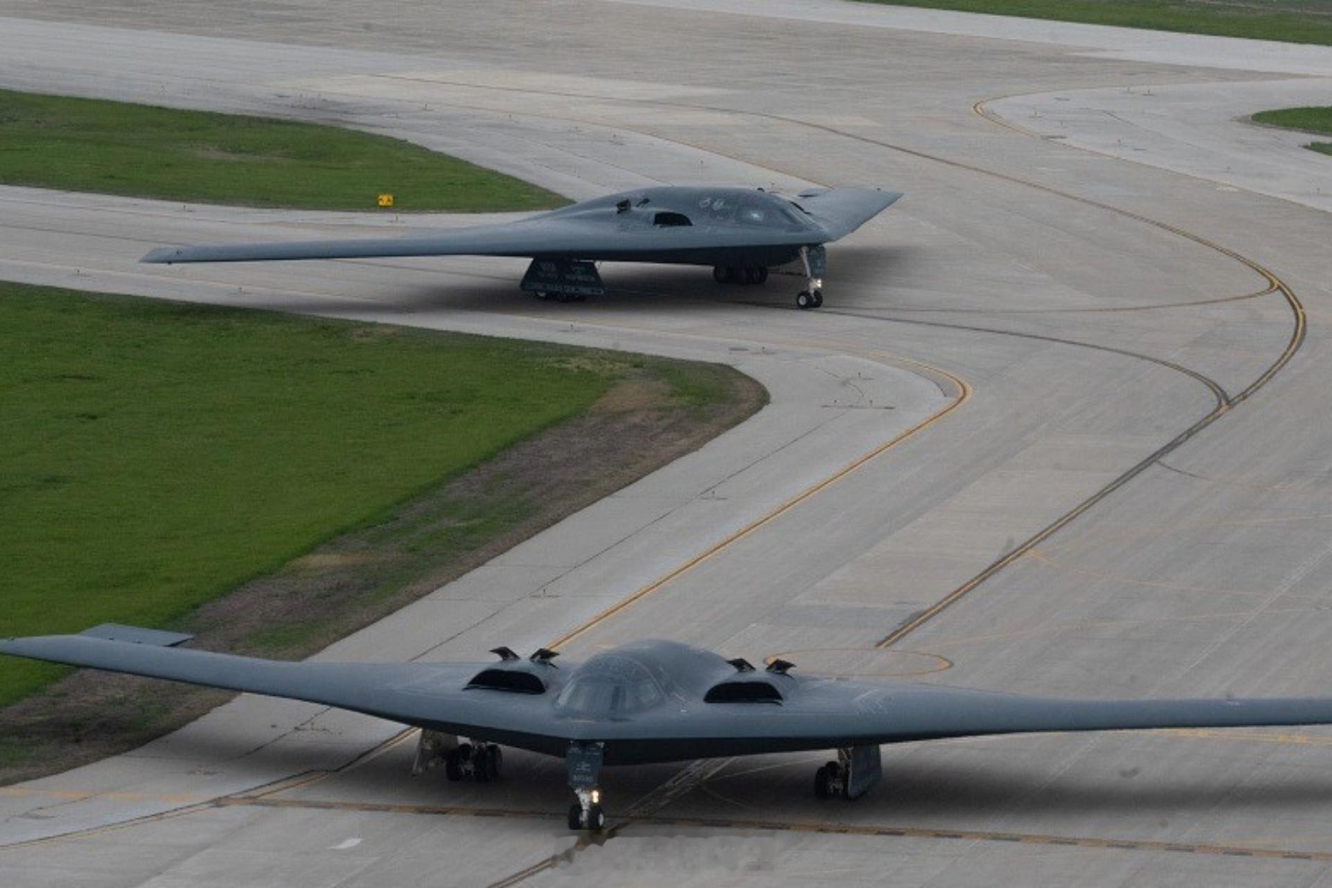伊朗总统重申伊朗不寻求核武器美国 B-2 隐形轰炸机已升空并准备袭击伊朗？ ​​