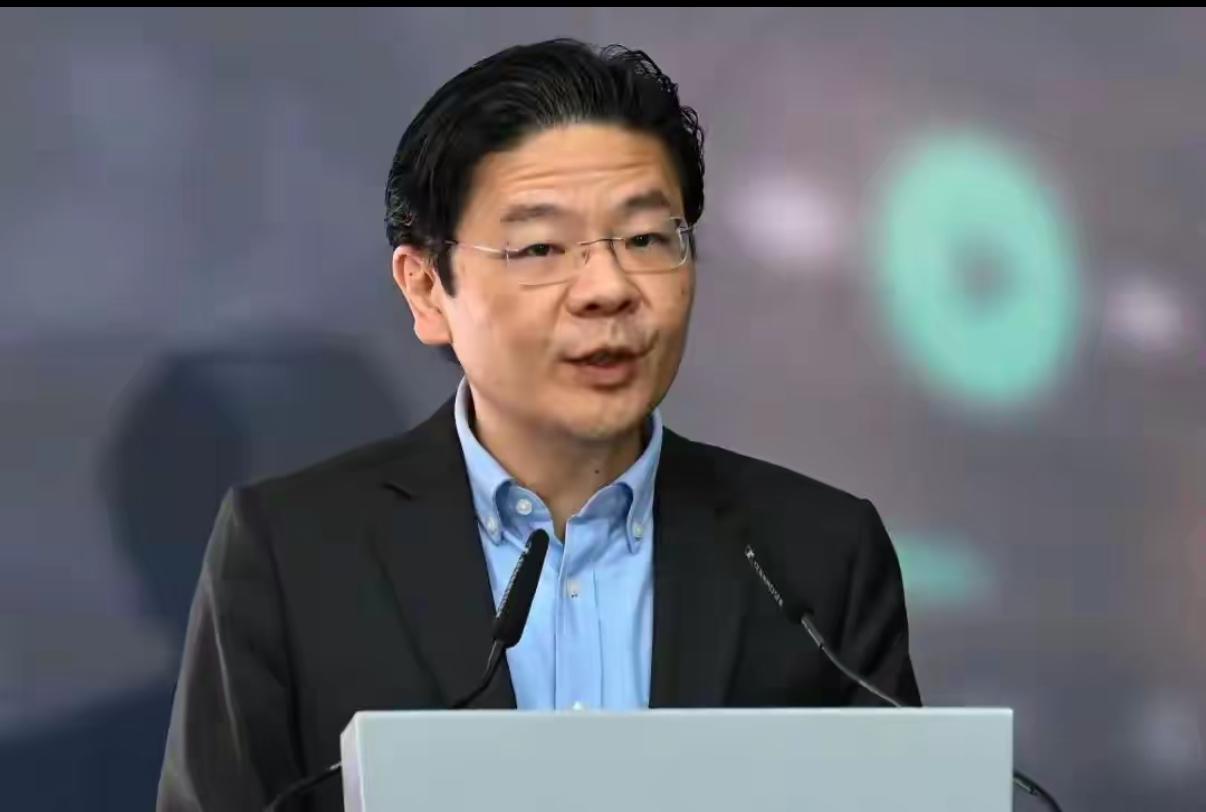 这话一出口，很多人愣住了。
新加坡总理黄循财直接放话：不允许任何东方大国在新加坡