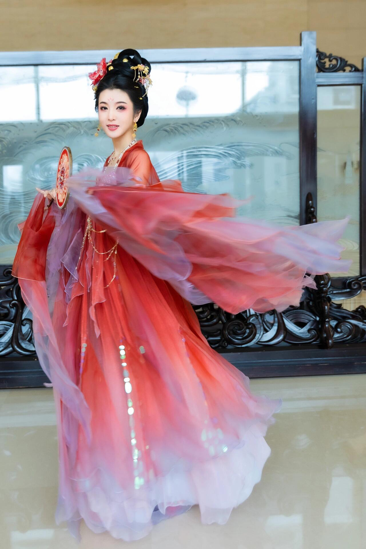 李云霄收工照 李云霄好美 