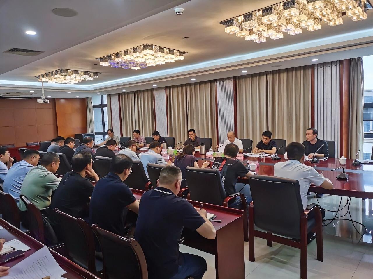 6月24日下午，市住建局召开了加强建设工程质量检测管理座谈会，市住建局高吉才、郜