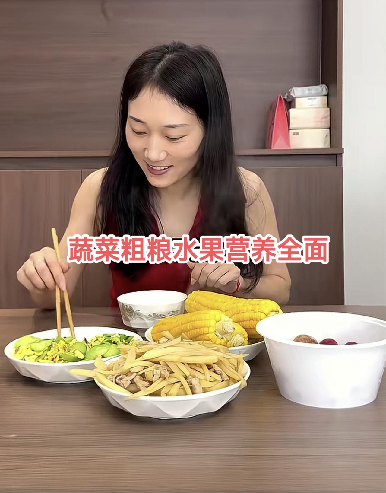 林丽认为自己聪明其实网友早已看透
1件事林丽自己给自己挖坑了！

很多网友发现林