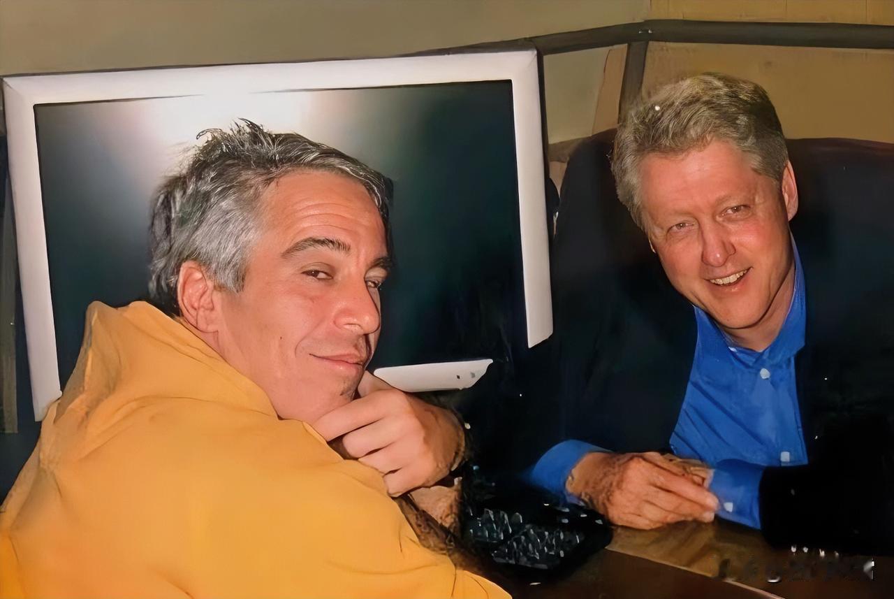 根据已公开的爱泼斯坦文件，其中包含了对中国的不尊重言论。在一些聊天记录中，爱泼斯