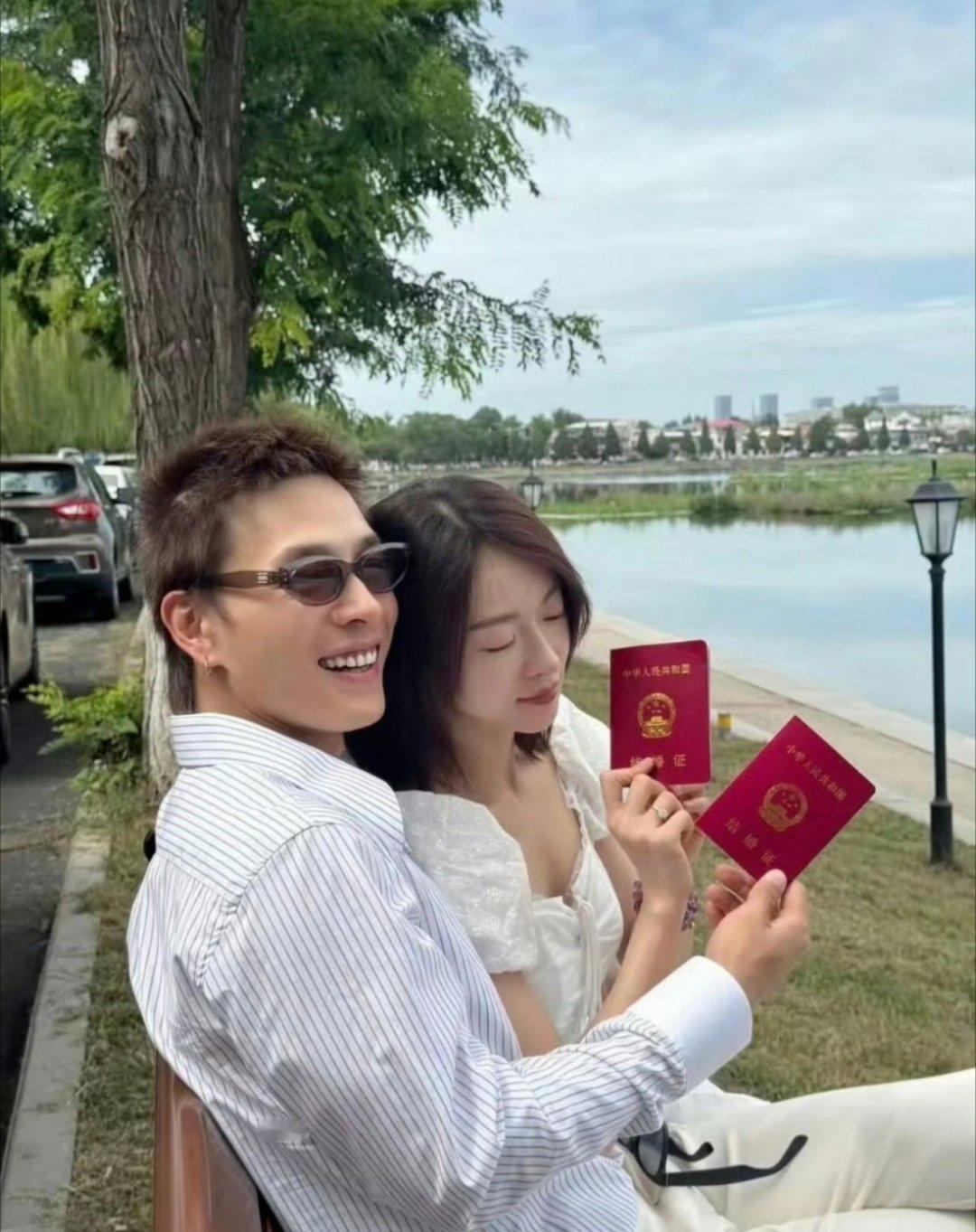 吴谨言约饭于正坦白结婚 于正对艺人的关心藏在每个细节里，对自己的艺人也是真的上心