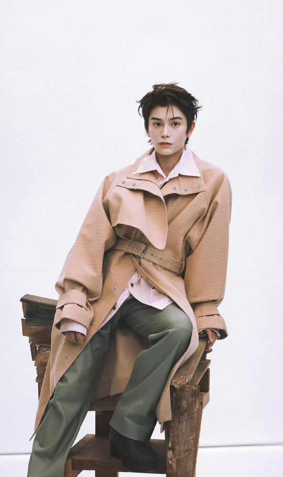 啊啊啊被玉溪帅晕了[苦涩][苦涩][苦涩]太喜欢这个发型了~慵懒又随性！！ 