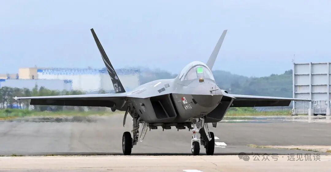 一品观评 韩国自研战机“猎鹰”KF-21正式量产！军事装备 ｜武器装备 历时约1