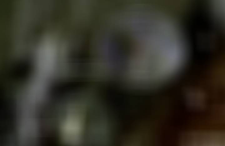 福建舰仍然在渤海训练身边跟着一艘052D渤海这地方太小，其实并不适合航母训练在这