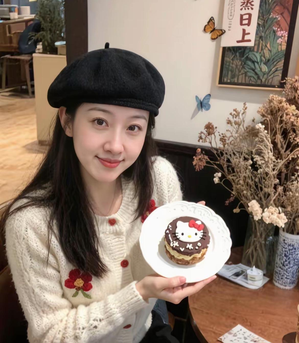 跟太熟的人，别总客气；
跟不熟的人，别乱调侃；
跟太亲的人，别太较真；
跟不亲的