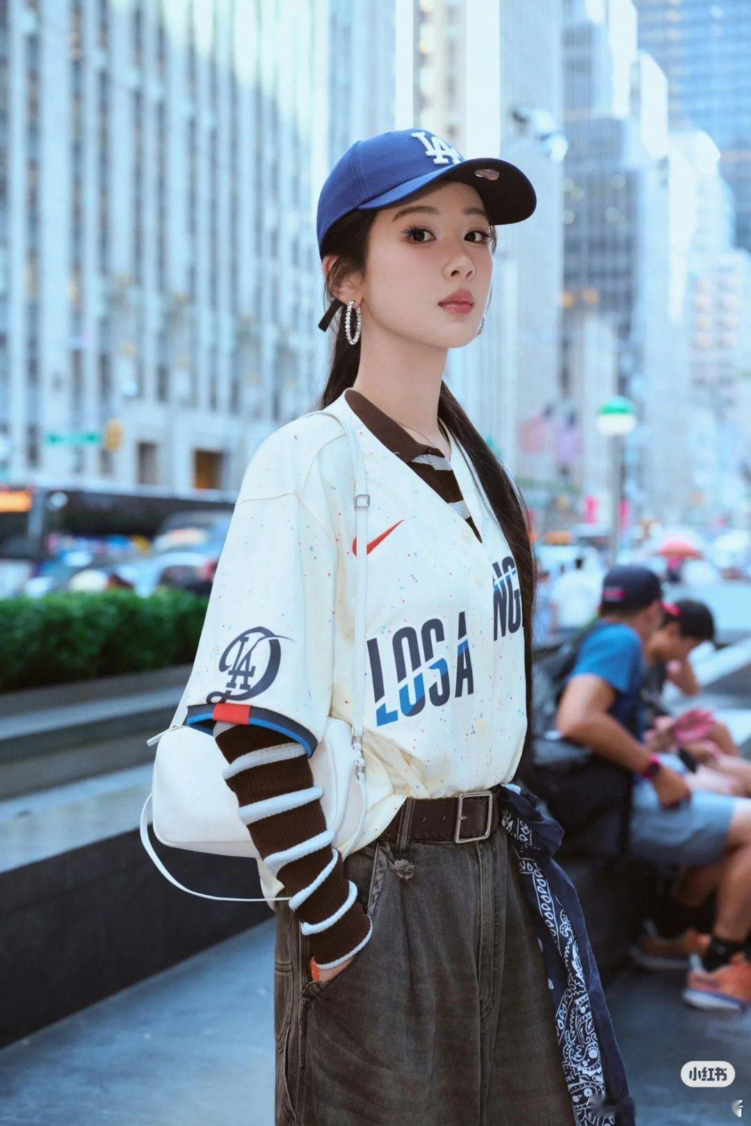 杨紫 杨紫李祯今天又是快乐的一天姐姐，今天你在干什么呀？我好想你呀我在这里好想你