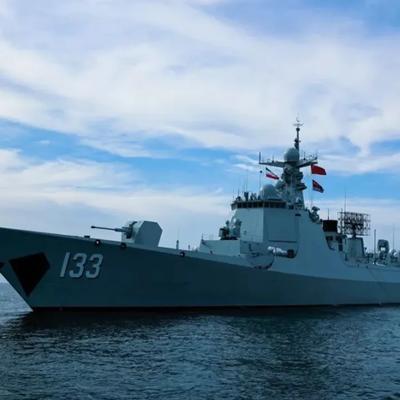 日本军舰在台海挑衅，两天后“报应”来了：中国舰队直插琉球。

俗话说，躲得了初一