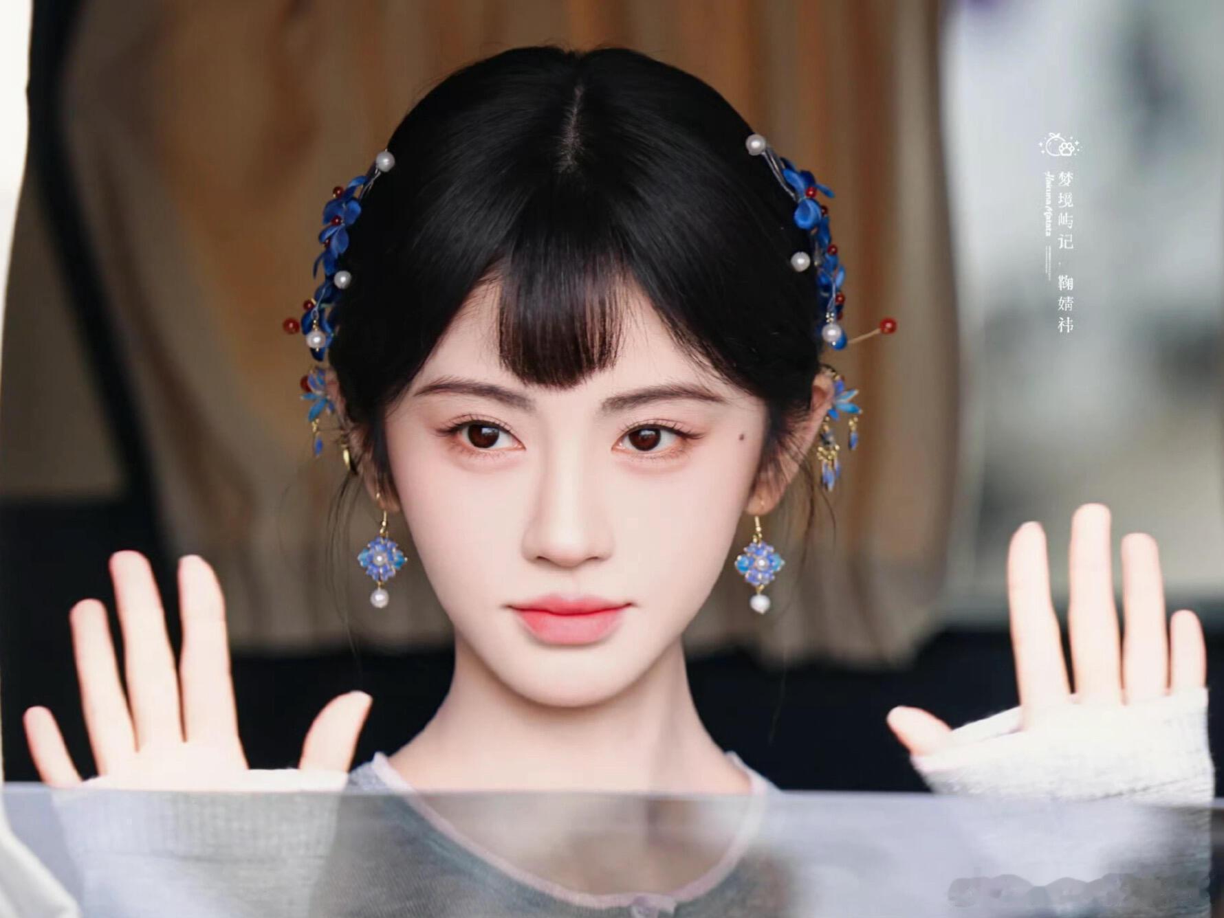 万花世界的妆造万花世界鞠婧祎这民国造型我直接嘶哈！苏绿夏快上线让我看看你虐渣！ 