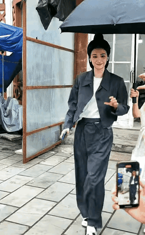 王楚然的行为又惹到网友了，直呼下头！

原因是一张旧片段！从画面中可以看到，王楚
