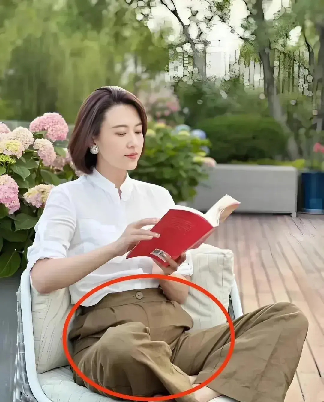 姐妹们，快避雷这种裤子！一坐下鼓包明显，好像有个大肚腩  