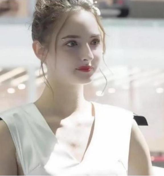 [太阳]乌克兰还有一个大问题很多人都没注意到，那就是乌克兰的女人将来该怎么办？战