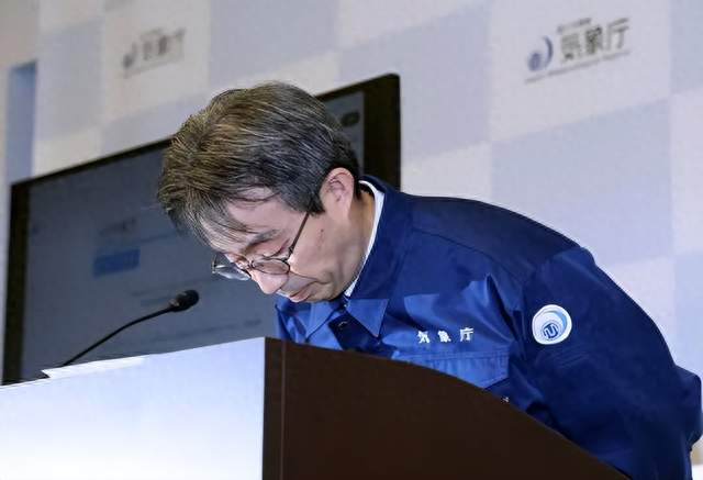 把6.9级报成9.9级，警报响了8分钟才撤回：日本气象厅鞠躬道歉