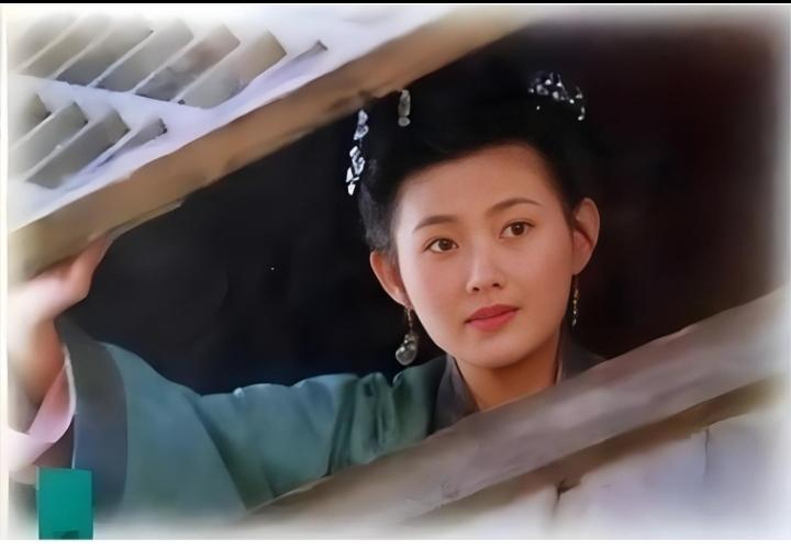 虽说大郎个矮小
娶妻金莲相貌好
若是没有容颜俏
～～～？

上联：缘已今生定
上