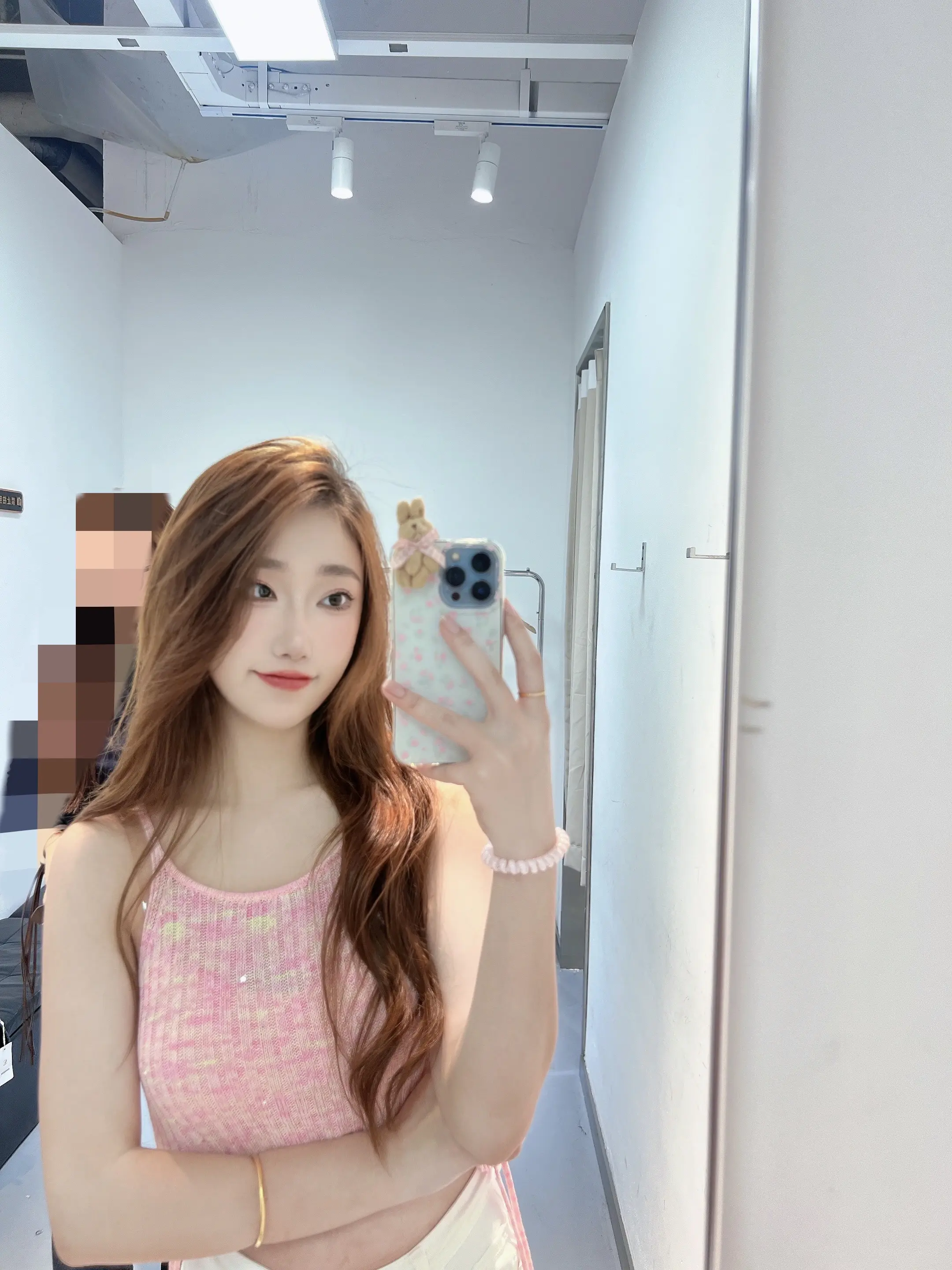 “图片基础，配乐就不基础”